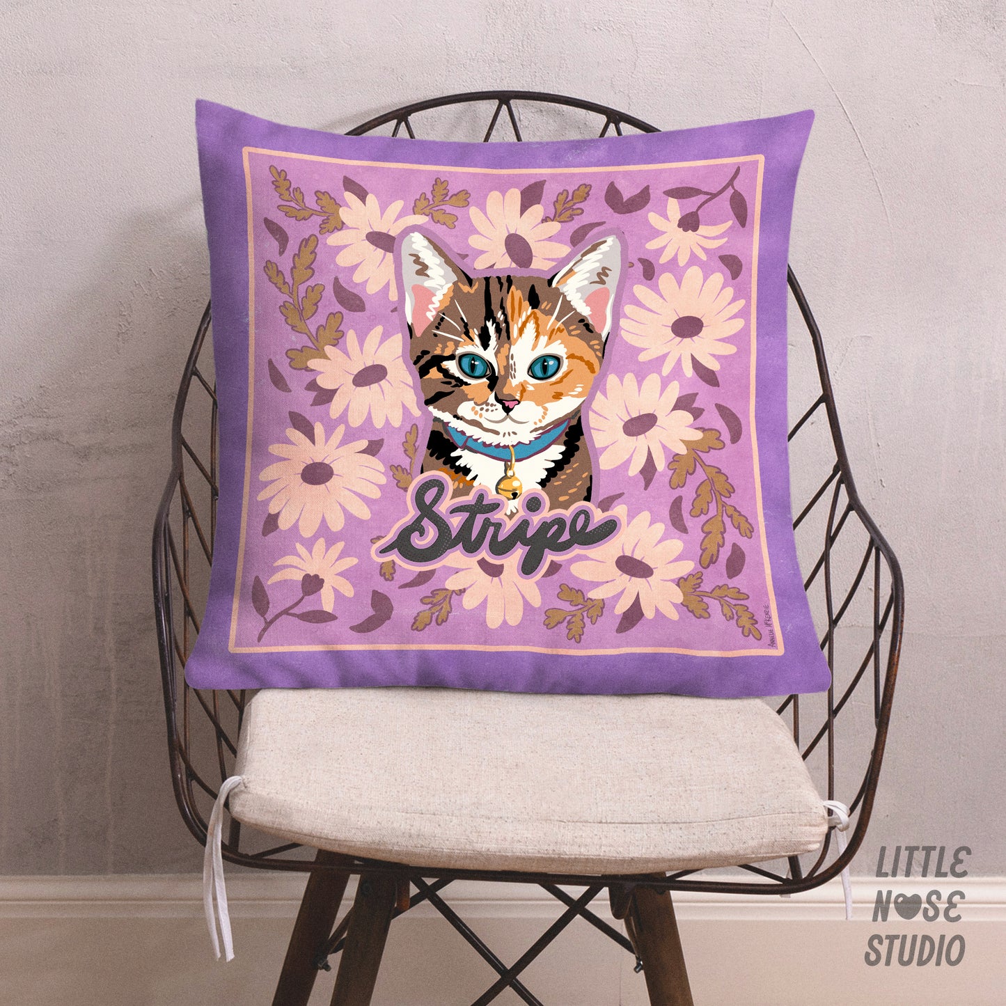 Floral Pillow with Your Portrait – Happy Daisy